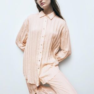 Zara Women’s Shirt size Medium